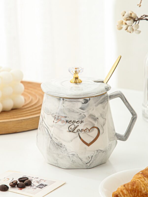 1pc Marble Pattern Mug With Lid & Spoon, Modern Heart & Letter Graphic Coffee Mug With Spoon For Home